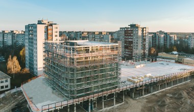 Prekybos ir verslo centras - "Kalniečiai" Prekybos ir verslo centras - "Kalniečiai"