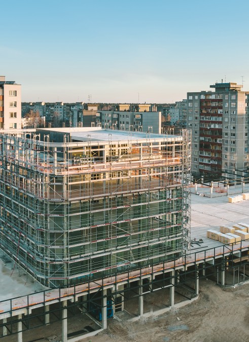 Prekybos ir verslo centras - "Kalniečiai" Prekybos ir verslo centras - "Kalniečiai"