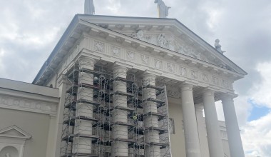 Pastoliai Vilniaus katedros ir varpinės atnaujinimui