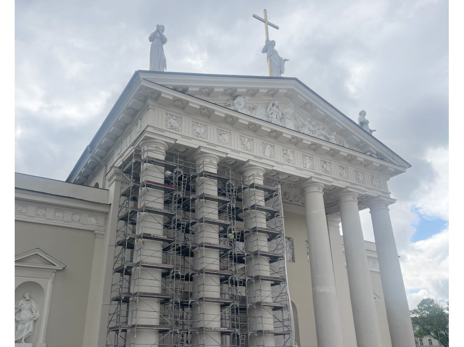 Pastoliai Vilniaus katedros ir varpinės atnaujinimui
