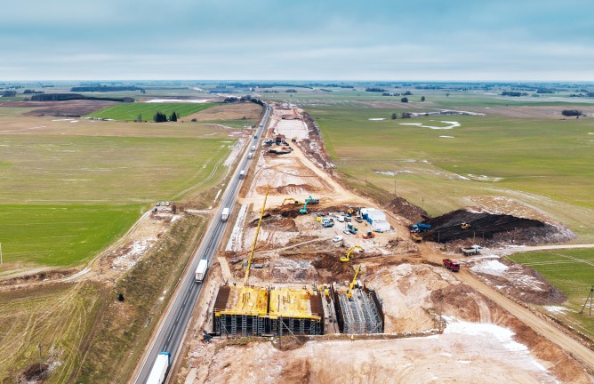 Klojinių ir pastolių infrastruktūros sprendimas – žaliasis tiltas gyvūnų migracijai