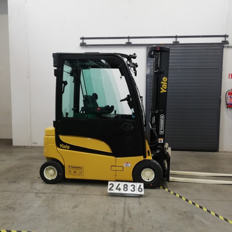 Elektrinis krautuvas YALE ERP16VF 
