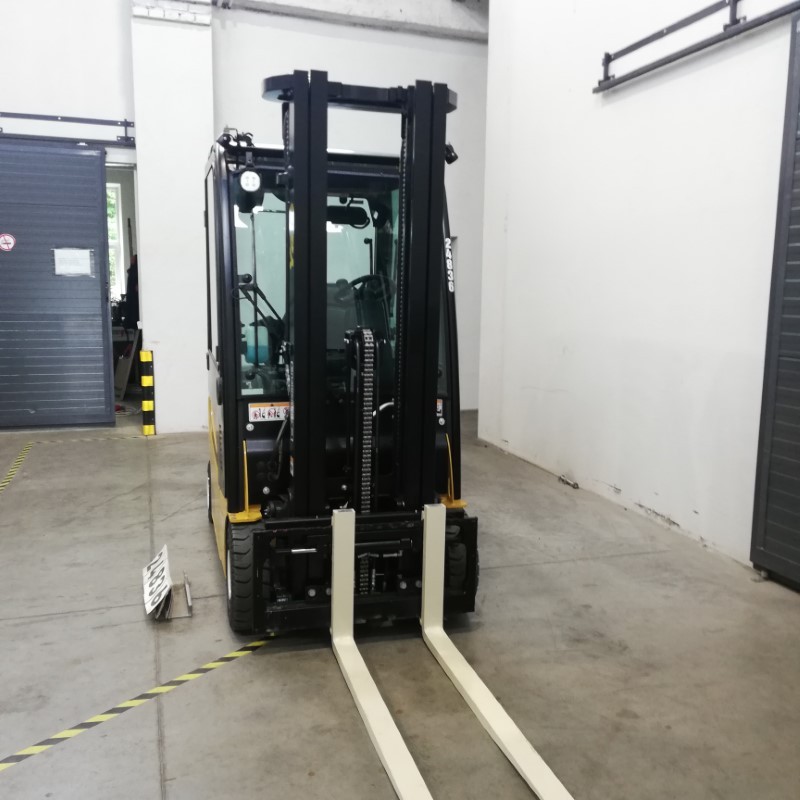Elektrinis krautuvas YALE ERP16VF 