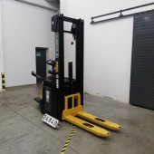 Elektrinis aukštai keliantis palečių vežimėlis Yale MS16XIL D847T01612U
