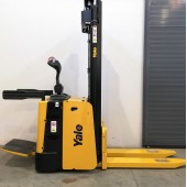 Elektrinis aukštai keliantis palečių vežimėlis Yale MS15XIL C847T03677T