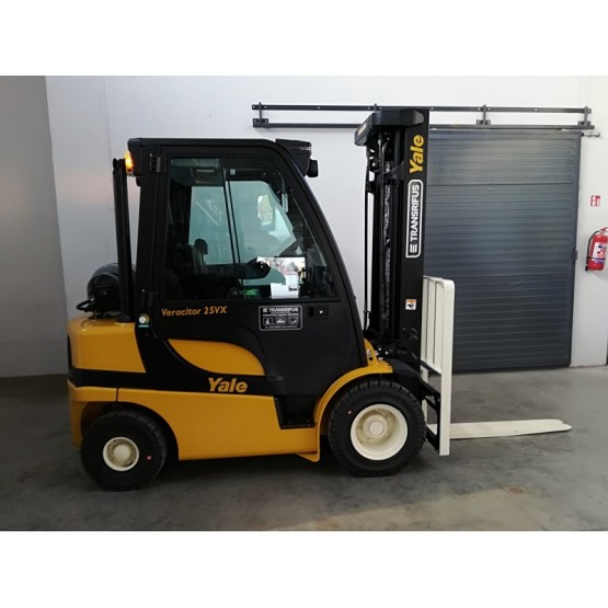 Dujinis krautuvas Yale GLP25VX D875B05091S