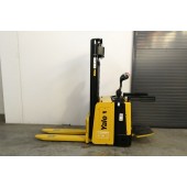 Elektrinis aukštai keliantis palečių vežimėlis Yale MS15XIL C847T03613S