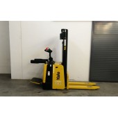 Elektrinis aukštai keliantis palečių vežimėlis Yale MS15XIL C847T03613S