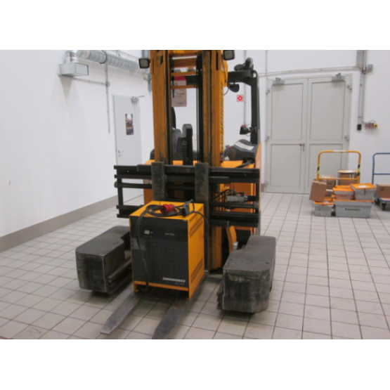 Elektrinis rietuvas Jungheinrich ETV Q25 C81011444