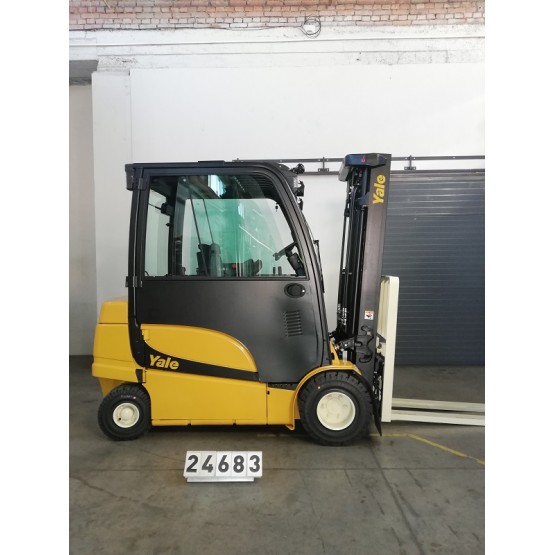 Elektrinis krautuvas YALE ERP35VL A976B08468T