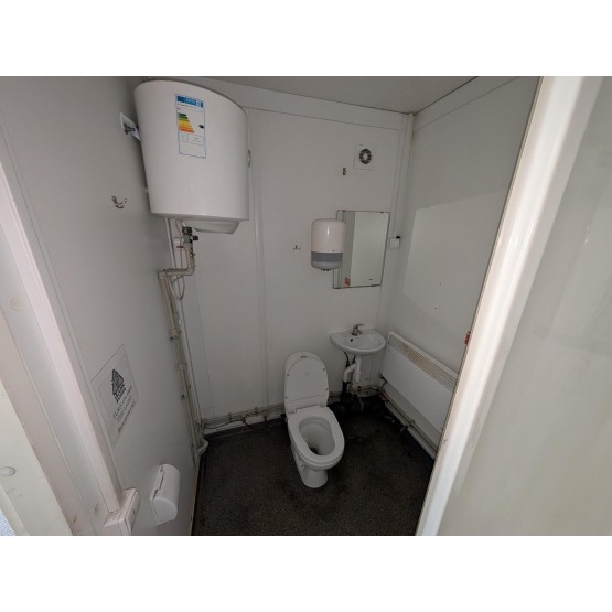 Naudotas buitinis konteineris su san. mazgu NAM267