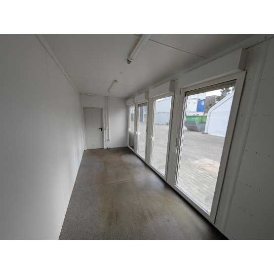 Naudotas buitinis konteineris su vitrinomis NAM268