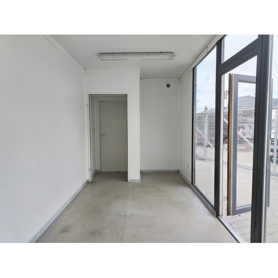 Naudotas buitinis konteineris su vitrinomis NAM269