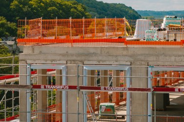 Fasadiniai pastoliai verslo centrui „Hermanas“