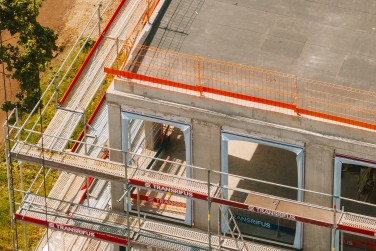 Fasadiniai pastoliai verslo centrui „Hermanas“