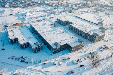 Fasadiniai pastoliai naujai statomiems verslo namams