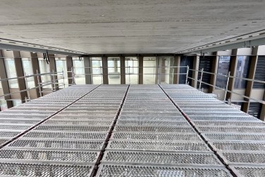 Pastolių platforma verslo centro statybose