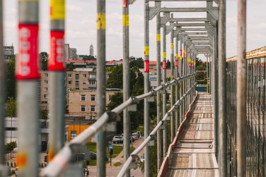 Pastolių nuoma biurų pastato vystymui