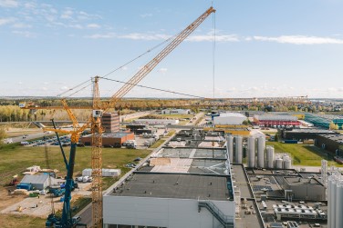 Moduliniai pastoliai gamyklos plėtros ir modernizavimo darbams