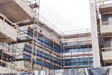 Pastoliai ir iškrovimo platformos apartamentams Palangoje