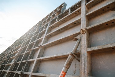Sieninių klojinių projektavimas ir nuoma maitinimo įstaigos statybai